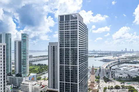 601 Ne 1st Avenue Miami FL 33132