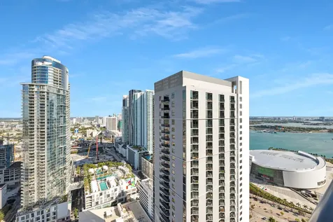 601 Ne 1st Avenue Miami FL 33132