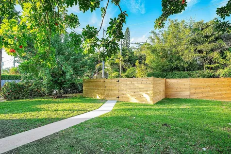 447 36th Street West Palm Beach FL 33407