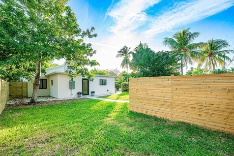447 36th Street West Palm Beach FL 33407