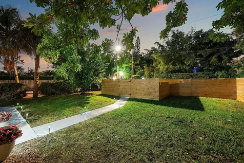 447 36th Street West Palm Beach FL 33407