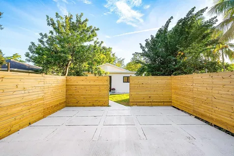447 36th Street West Palm Beach FL 33407
