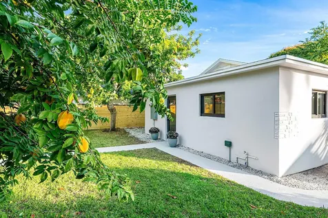 447 36th Street West Palm Beach FL 33407