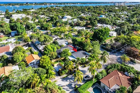 447 36th Street West Palm Beach FL 33407