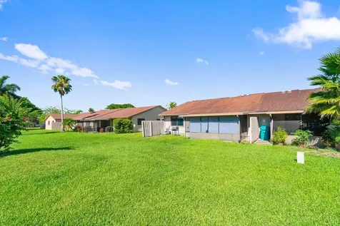 18 Winchmore Lane Boynton Beach FL 33426