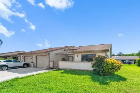 18 Winchmore Lane Boynton Beach FL 33426
