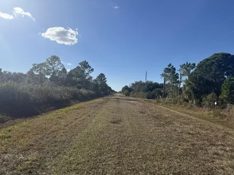 15729 NW 278th Street Okeechobee FL 34972