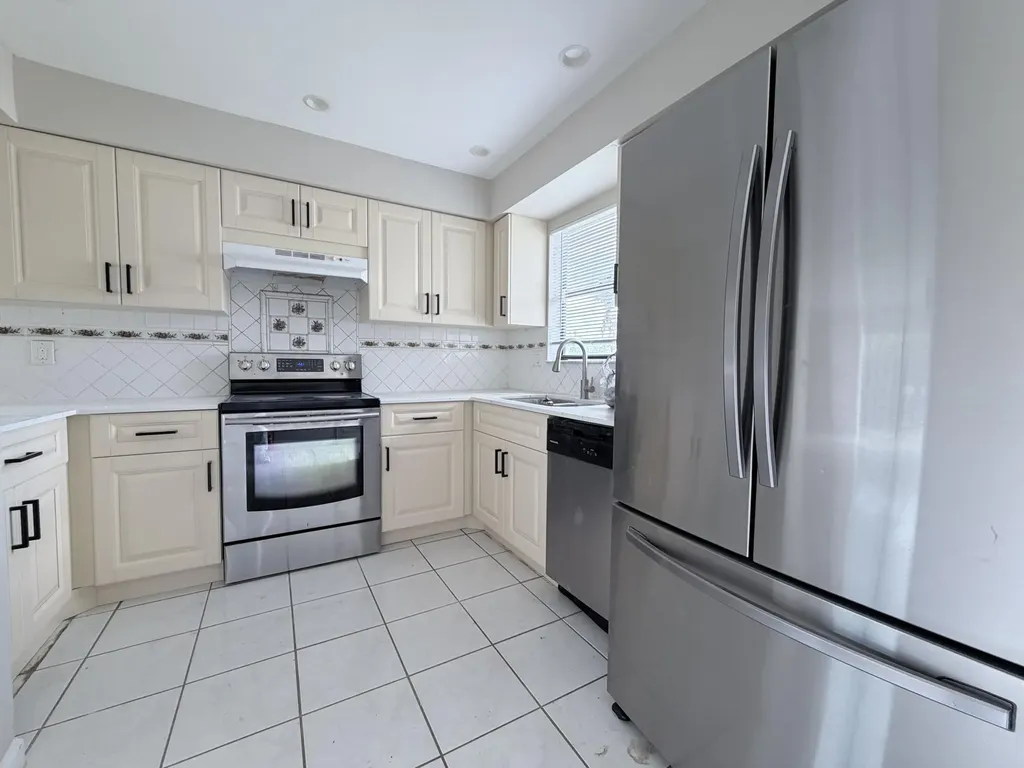 101 Shoreview Drive Greenacres FL 33463