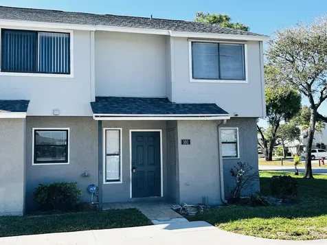 101 Shoreview Drive Greenacres FL 33463