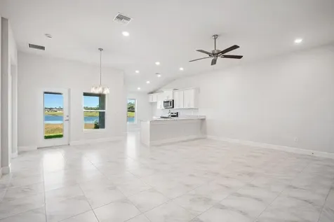 8627 Giovanni Avenue Fort Pierce FL 34951