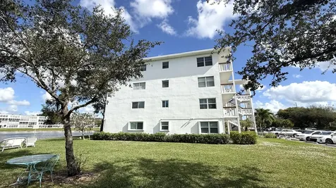 4069 Harwood E Deerfield Beach FL 33442