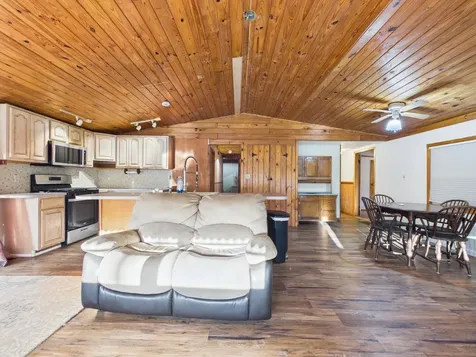56 Basin Street Lorida FL 33857