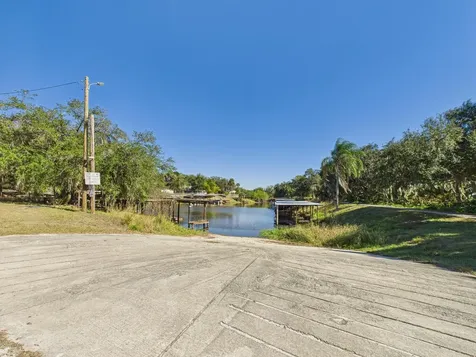 56 Basin Street Lorida FL 33857