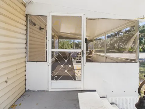 56 Basin Street Lorida FL 33857