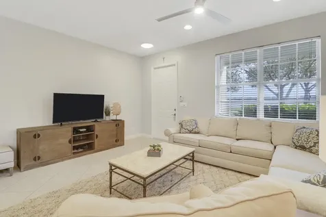 231 Evergrene Parkway Palm Beach Gardens FL 33410