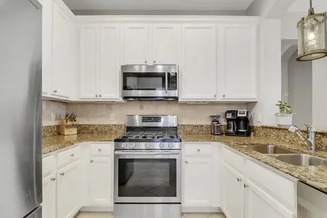 231 Evergrene Parkway Palm Beach Gardens FL 33410