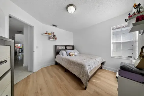 113 Egret Circle Greenacres FL 33413