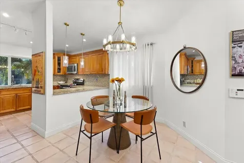 6700 Via Regina Boca Raton FL 33433