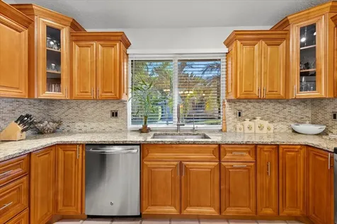 6700 Via Regina Boca Raton FL 33433