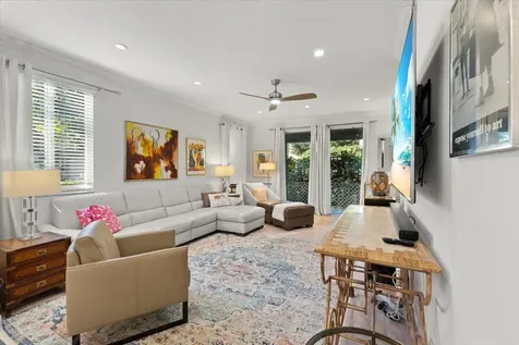 6700 Via Regina Boca Raton FL 33433