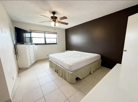 2601 Ne 3rd Court Boynton Beach FL 33435