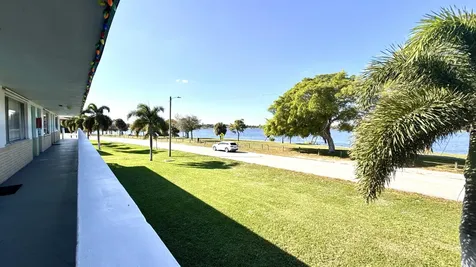 2102 Lake Osborne Drive Lake Worth Beach FL 33461