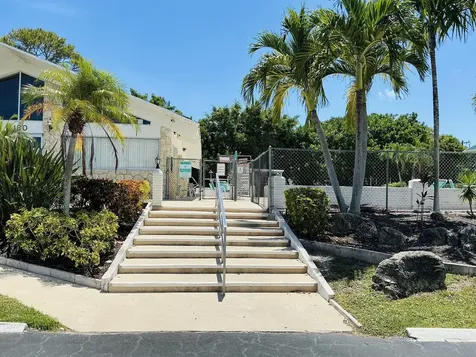 2102 Lake Osborne Drive Lake Worth Beach FL 33461