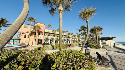 2102 Lake Osborne Drive Lake Worth Beach FL 33461