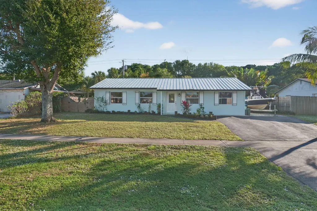 1206 Mohican Boulevard Jupiter FL 33458