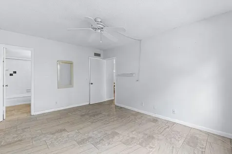 2820 Sw 22nd Avenue Delray Beach FL 33445