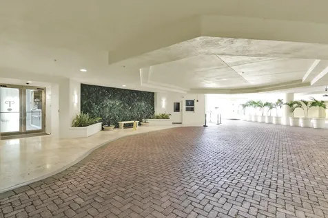 99 SE Mizner Boulevard Boca Raton FL 33432