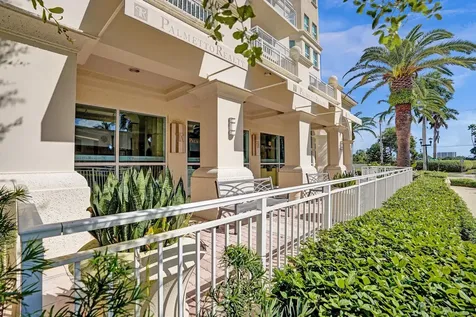 99 SE Mizner Boulevard Boca Raton FL 33432