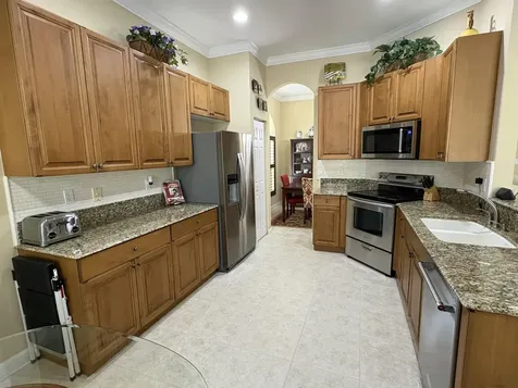 2585 Se Stonebriar Way Stuart FL 34997