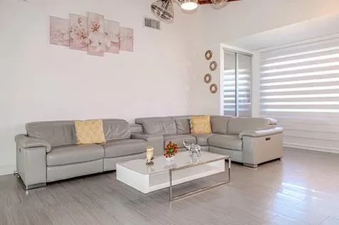 725 Sw Hibiscus Street Port Saint Lucie FL 34983