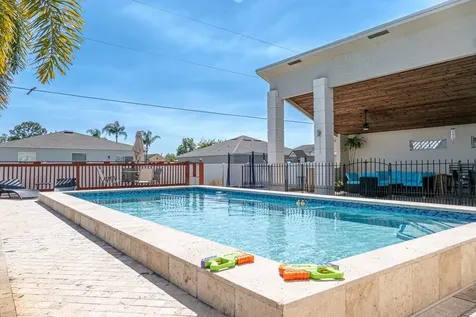 725 Sw Hibiscus Street Port Saint Lucie FL 34983