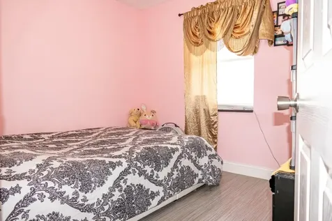 725 Sw Hibiscus Street Port Saint Lucie FL 34983