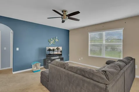 1615 Lexington Square Vero Beach FL 32962