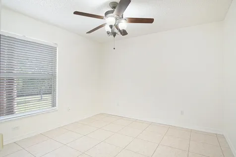 685 Nw Monroe Street Port Saint Lucie FL 34983