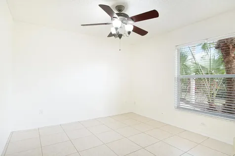 685 Nw Monroe Street Port Saint Lucie FL 34983