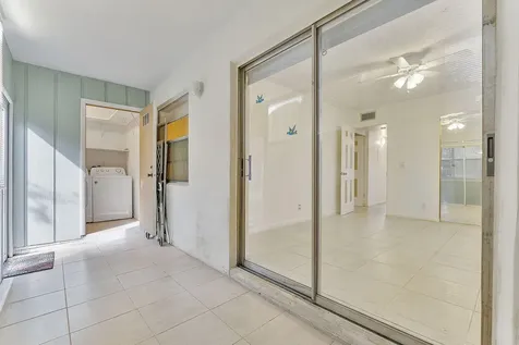 877 Flanders S Delray Beach FL 33484