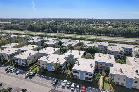 877 Flanders S Delray Beach FL 33484