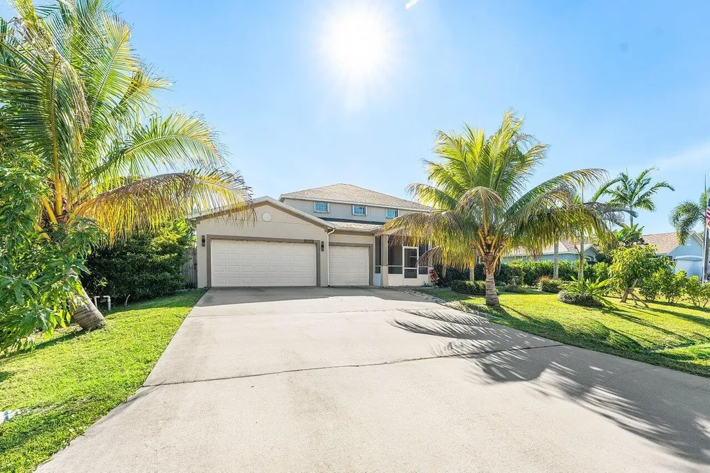 1842 Sw Lofgren Avenue Port Saint Lucie FL 34953