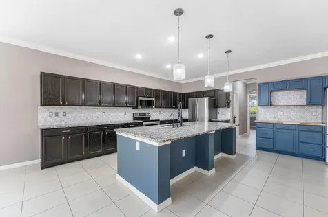 1842 Sw Lofgren Avenue Port Saint Lucie FL 34953