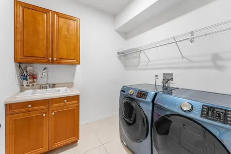1842 Sw Lofgren Avenue Port Saint Lucie FL 34953