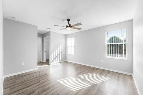 1842 Sw Lofgren Avenue Port Saint Lucie FL 34953