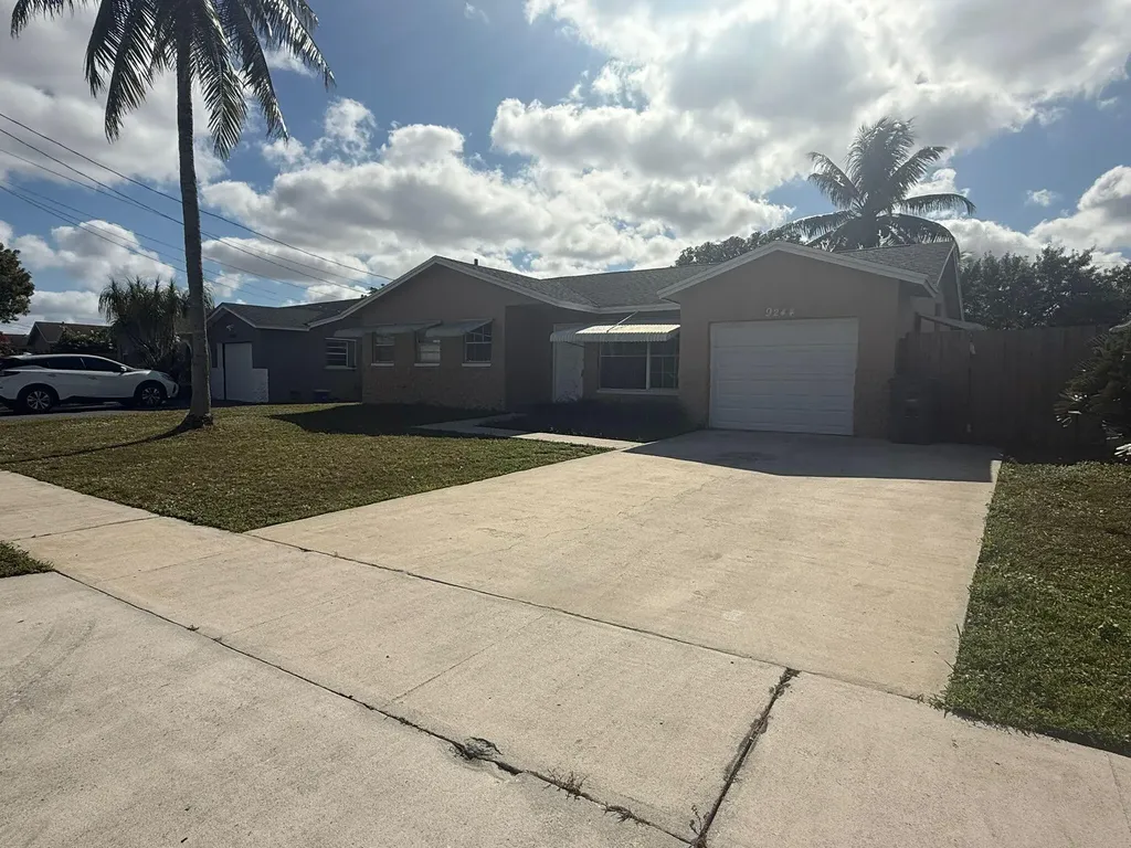 9244 SW 2nd Street Boca Raton FL 33428