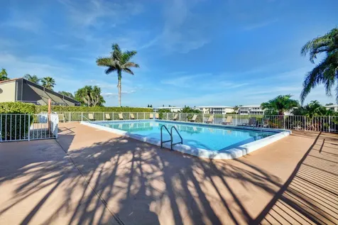 905 Nw 21st Way Delray Beach FL 33445