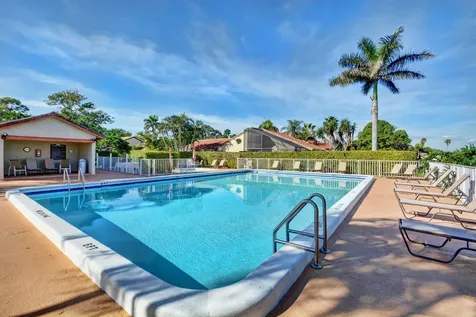 905 Nw 21st Way Delray Beach FL 33445