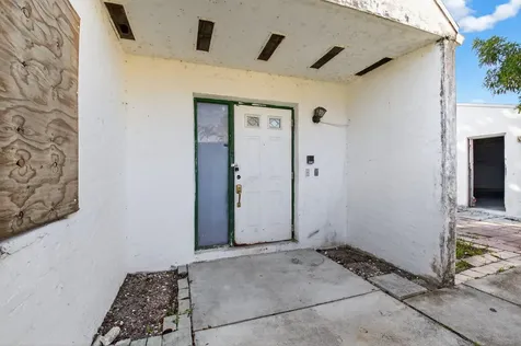 905 Nw 21st Way Delray Beach FL 33445