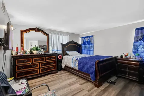 831 30th Court West Palm Beach FL 33407